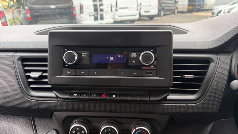 Renault Trafic Swb Diesel SL28 Blue dCi 150 Business Van